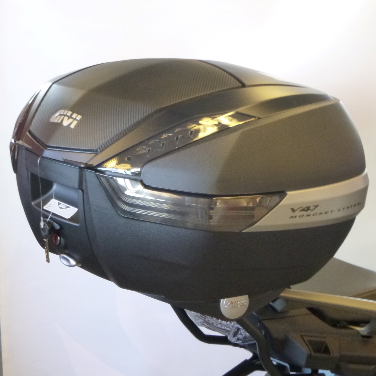 givi top case for sale